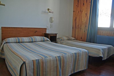 Chambre de l'hôtel la Belle Aude a Matemal